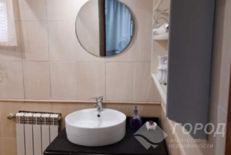 Продам полдома, Гагарина проспект, Проспект Гагарина метро, Молчановский пер., Код: 704840/73