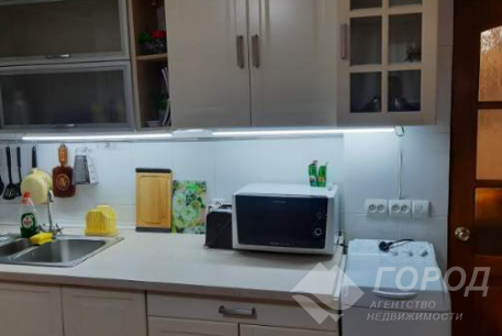 Продам полдома, Гагарина проспект, Проспект Гагарина метро, Молчановский пер., Код: 704840/73