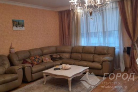 Продам 4-х кімнатну квартиру, Центр, Университет метро, Код: 704840/87