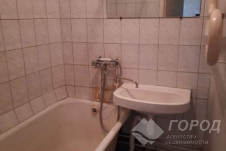 Продам 2-х кімнатну квартиру, Салтовка, 605 м/р, Код: 704840/90