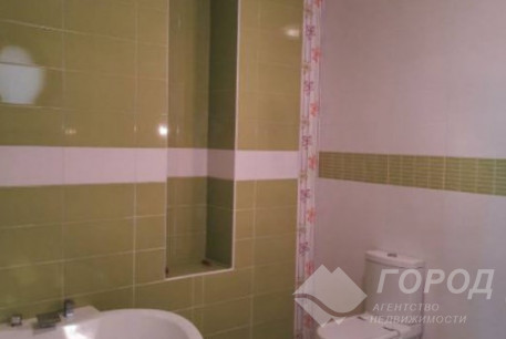 Продам 3-х кімнатну квартиру в новобудові, Центр, Код: 704840/93