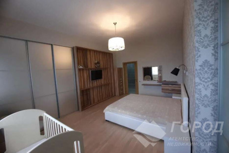 Продам 3-х кімнатну квартиру в новобудові, Центр, Исторический Музей метро, Код: 706078/7