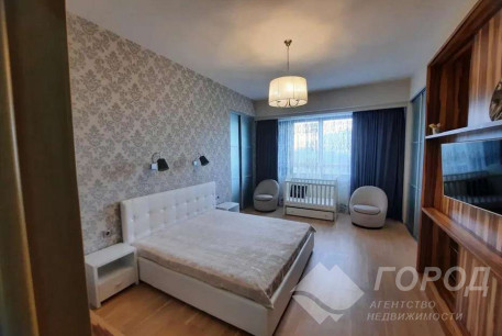 Продам 3-х кімнатну квартиру в новобудові, Центр, Исторический Музей метро, Код: 706078/7