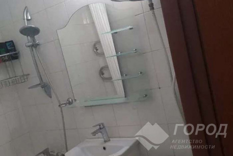 Продам 2-х кімнатну квартиру, Новые дома, Коммунальный рынок, Код: 706732/1