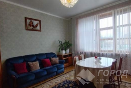 Продам 3-х кімнатну квартиру, Центральный рынок, Код: 709093/3