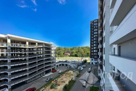 Продам 3-х кімнатну квартиру в новобудові, Центр, Код: 709783/4