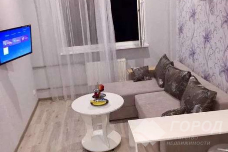 Сдам гостинку, Гагарина проспект, Защитников Украины метро (Площадь Восстания), Код: 711770/4