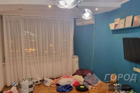 Продам 3-х кімнатну квартиру, Гагарина проспект, Проспект Гагарина метро, Код: 712278/2