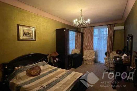 Продам 3-х кімнатну квартиру, Центр, Код: 712388/2