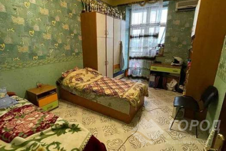 Продам 3-х кімнатну квартиру, Центр, Код: 712388/2