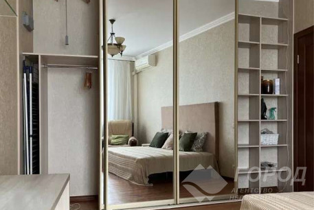 Продам 1-кімнатну квартиру, Центр, Код: 714303/2