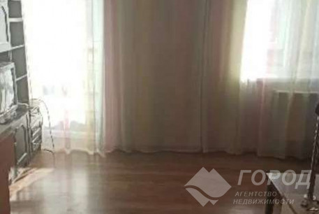 Продам гостинку, ХТЗ, Код: 715132/2