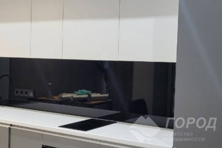 Продам 4-х кімнатну квартиру, Центр, Код: 716240/12