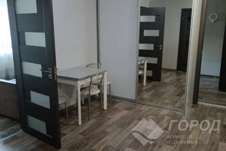 Продам 2-х кімнатну квартиру, ХТЗ, Код: 716408/3