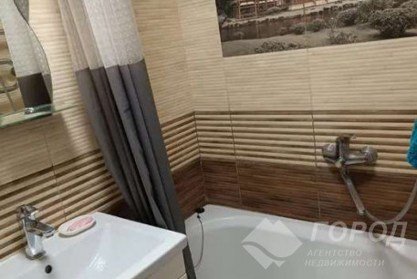 Продам 2-х кімнатну квартиру, ХТЗ, Код: 716408/3