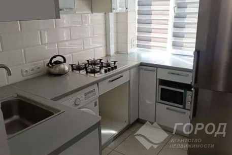 Продам 2-х кімнатну квартиру, ХТЗ, Код: 716408/3