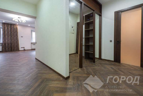 Продам 3-х кімнатну квартиру, Центр, Архитектора Бекетова метро, Код: 716771/3