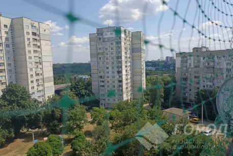 Продам 2-х кімнатну квартиру, Павлово поле, Ботанический сад метро, Код: 717789/4