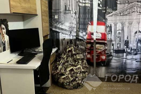 Продам 3-х кімнатну квартиру, Аэропорт, Код: 718006/2