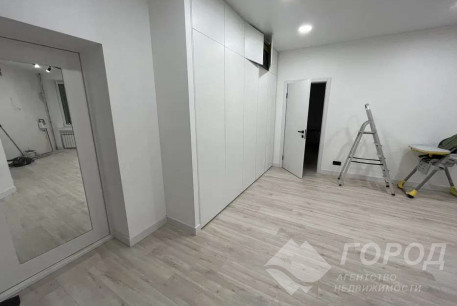 Продам 2-х кімнатну квартиру в новобудові, Центральный рынок, Южный вокзал метро, Код: 718051/2