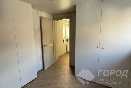 Продам 3-х кімнатну квартиру, Центральный рынок, Код: 720244/3