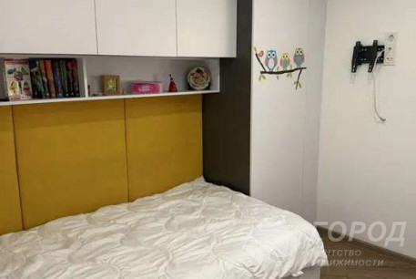 Продам 3-х кімнатну квартиру, Центральный рынок, Код: 720244/3