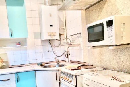 Продам 2-х кімнатну квартиру, Центральный рынок, Код: 720677/1