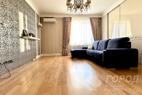 Продам 2-х кімнатну квартиру в новобудові, Центр, Код: 720677/20