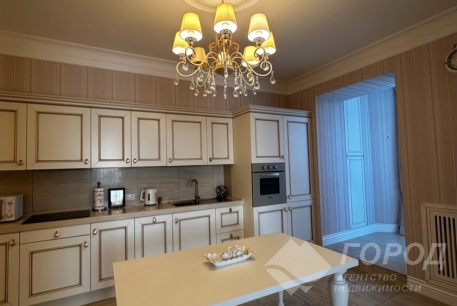 Продам 2-х кімнатну квартиру в новобудові, Центр, Код: 720677/20