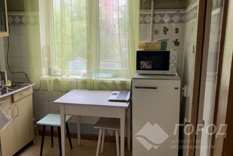 Продам 3-х кімнатну квартиру, Новые дома, Коммунальный рынок, Код: 726738/3