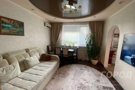 Продам 3-х кімнатну квартиру, Гагарина проспект, Защитников Украины метро (Площадь Восстания), Код: 727218/2