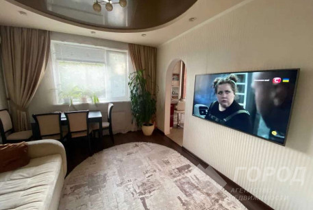 Продам 3-х кімнатну квартиру, Гагарина проспект, Защитников Украины метро (Площадь Восстания), Код: 727218/2