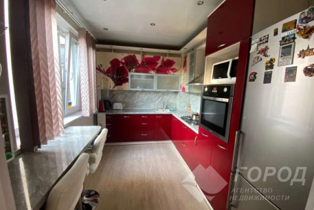 Продам 3-х кімнатну квартиру, Гагарина проспект, Защитников Украины метро (Площадь Восстания), Код: 727218/2