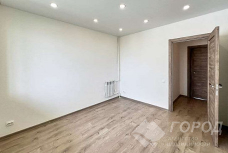 Продам 4-х кімнатну квартиру, Салтовка, Код: 727862/2