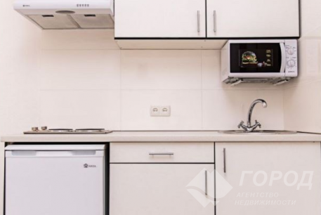 Продам гостинку, Центр, Код: 728403/12