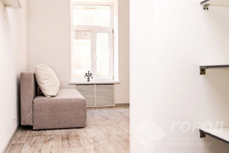 Продам гостинку, Центр, Код: 728403/12