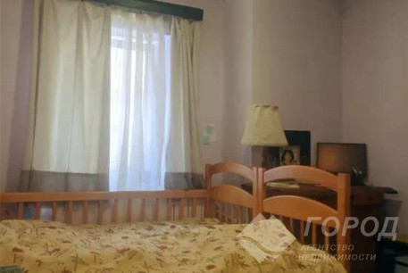 Продам 2-х кімнатну квартиру, Центральный рынок, Код: 729497/2