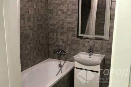 Сдам квартиру, ХТЗ, Пролетарская метро (Индустриальная), Код: 730633/1