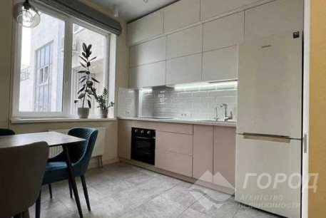 Продам 1-кімнатну квартиру в новобудові, Центр, Код: 733490/4