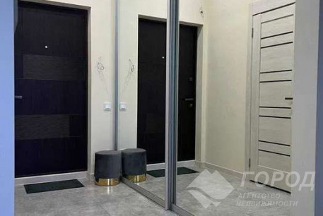 Продам 1-кімнатну квартиру в новобудові, Центр, Код: 733490/4