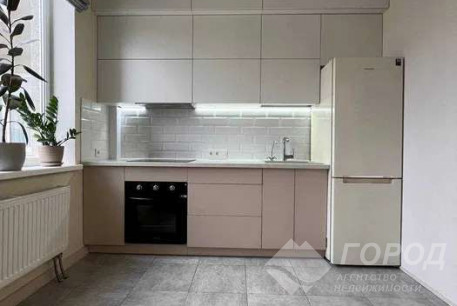 Продам 1-кімнатну квартиру в новобудові, Центр, Код: 733490/4