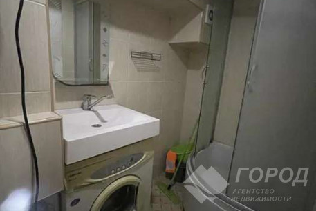 Сдам гостинку, Центральный рынок, Код: 733866/3