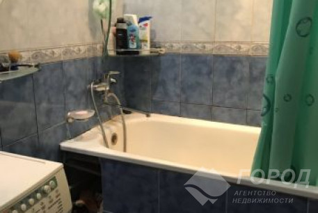 Продам 2-х кімнатну квартиру, ХТЗ, Код: 734085/1