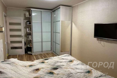 Продам 4-х кімнатну квартиру, Новые дома, Код: 734085/2