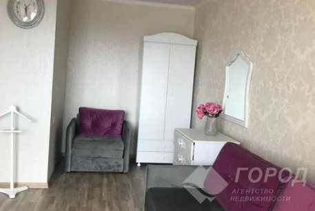 Продам 1-кімнатну квартиру, Гагарина проспект, Защитников Украины метро (Площадь Восстания), Код: 736852/3