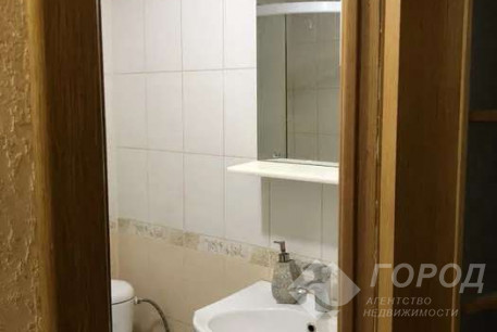 Продам 1-кімнатну квартиру, Центральный рынок, Центральный Рынок метро, Код: 736908/3