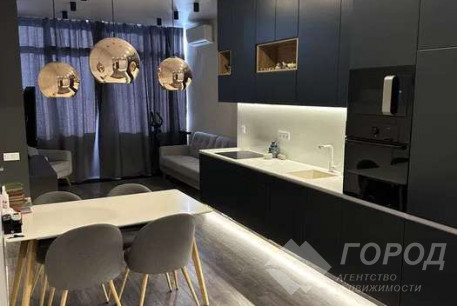 Продам 3-х кімнатну малогабаритку, Центр, Исторический Музей метро, Код: 739736/3