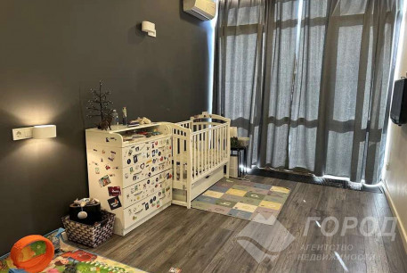 Продам 3-х кімнатну малогабаритку, Центр, Исторический Музей метро, Код: 739736/3