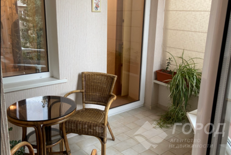 Продам 5-и кімнатну квартиру, Центр, Код: 740004/7