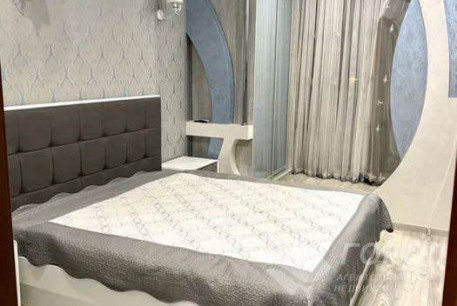 Продам 2-х кімнатну квартиру, Гагарина проспект, Код: 742377/35
